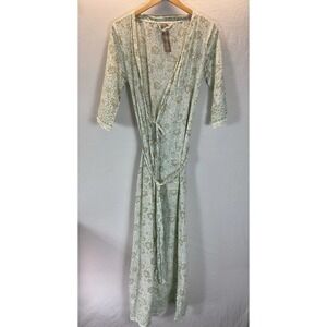 Plum Pretty Sugar Women's green Floral Long Lightweight Robe Sz S Waist Tie